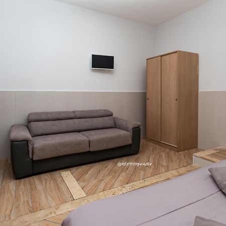 B&B Residenza Alba เนเปิลส์ ภายนอก รูปภาพ