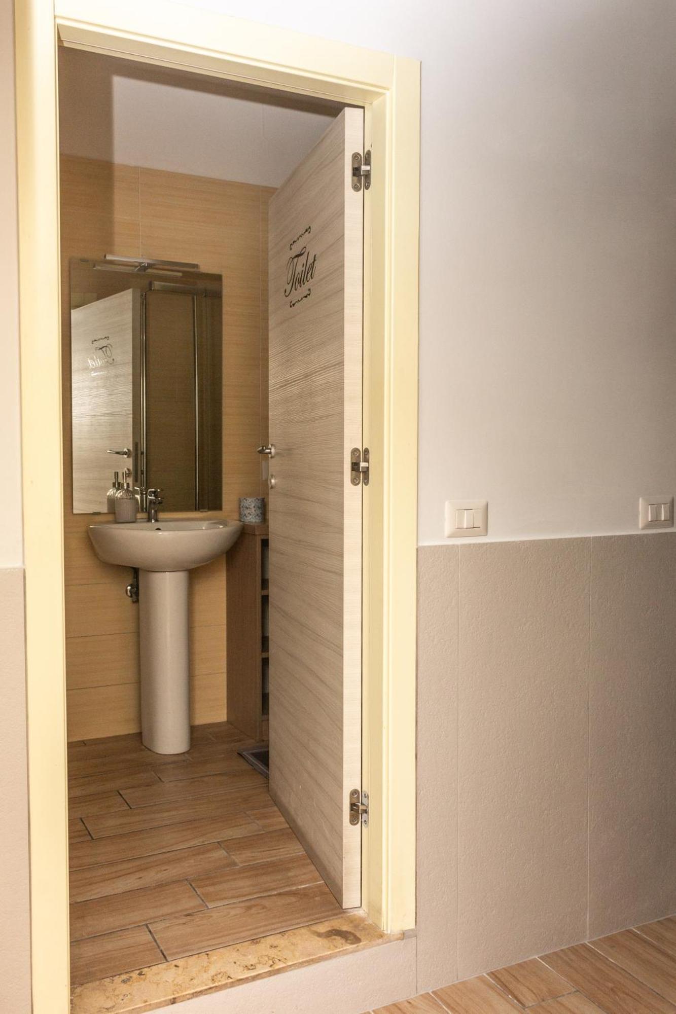 B&B Residenza Alba เนเปิลส์ ภายนอก รูปภาพ