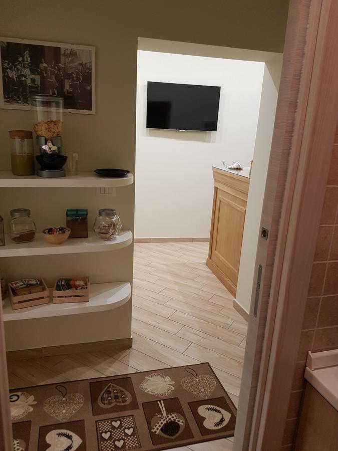 B&B Residenza Alba เนเปิลส์ ภายนอก รูปภาพ